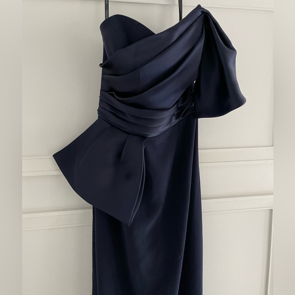 Fitted  Strapless Gown with Ruffled Detail in Navy Blue - Picture 5 of 10